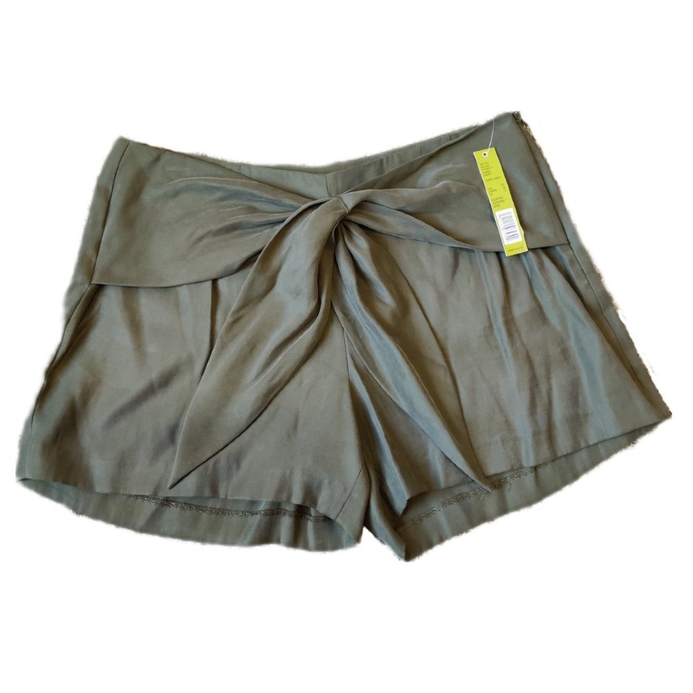 Gianni Bini Army Green Modal Shorts Size 10